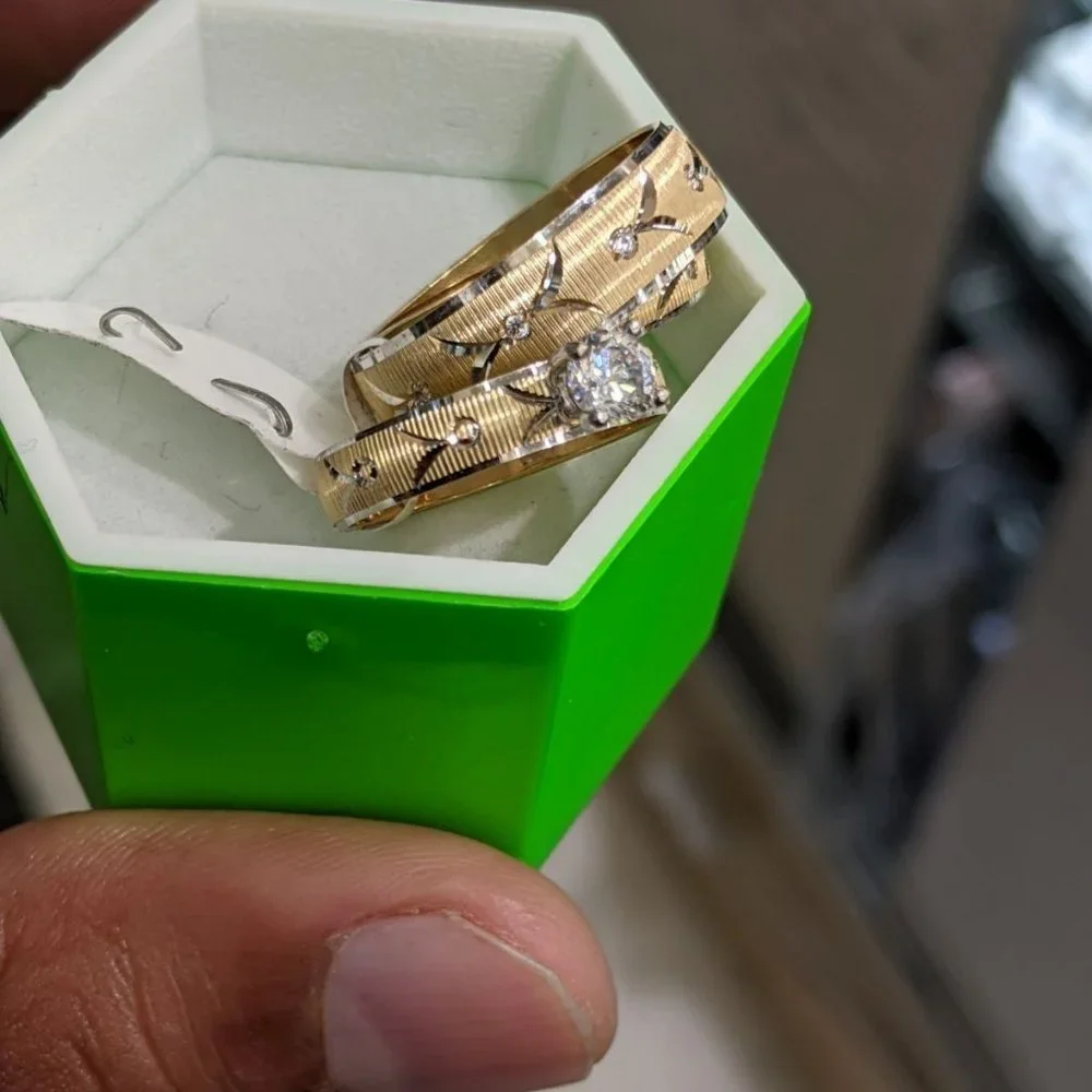 couple rings - Picture 4 of 9